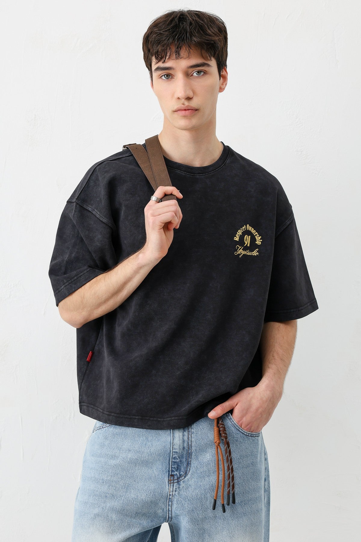 Short-Sleeved Boxy-Fit Printed T-Shirt, Black