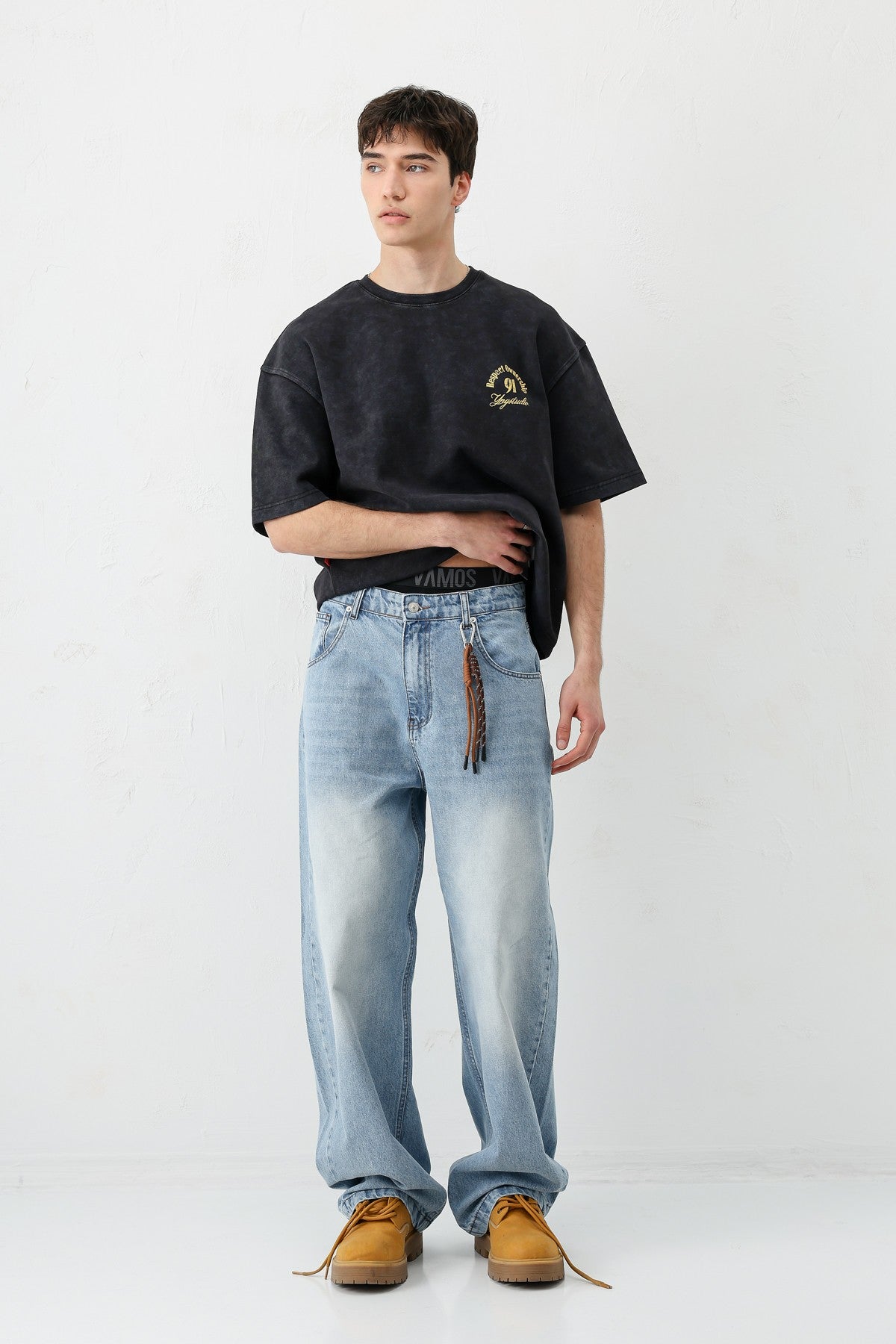 Short-Sleeved Boxy-Fit Printed T-Shirt, Black