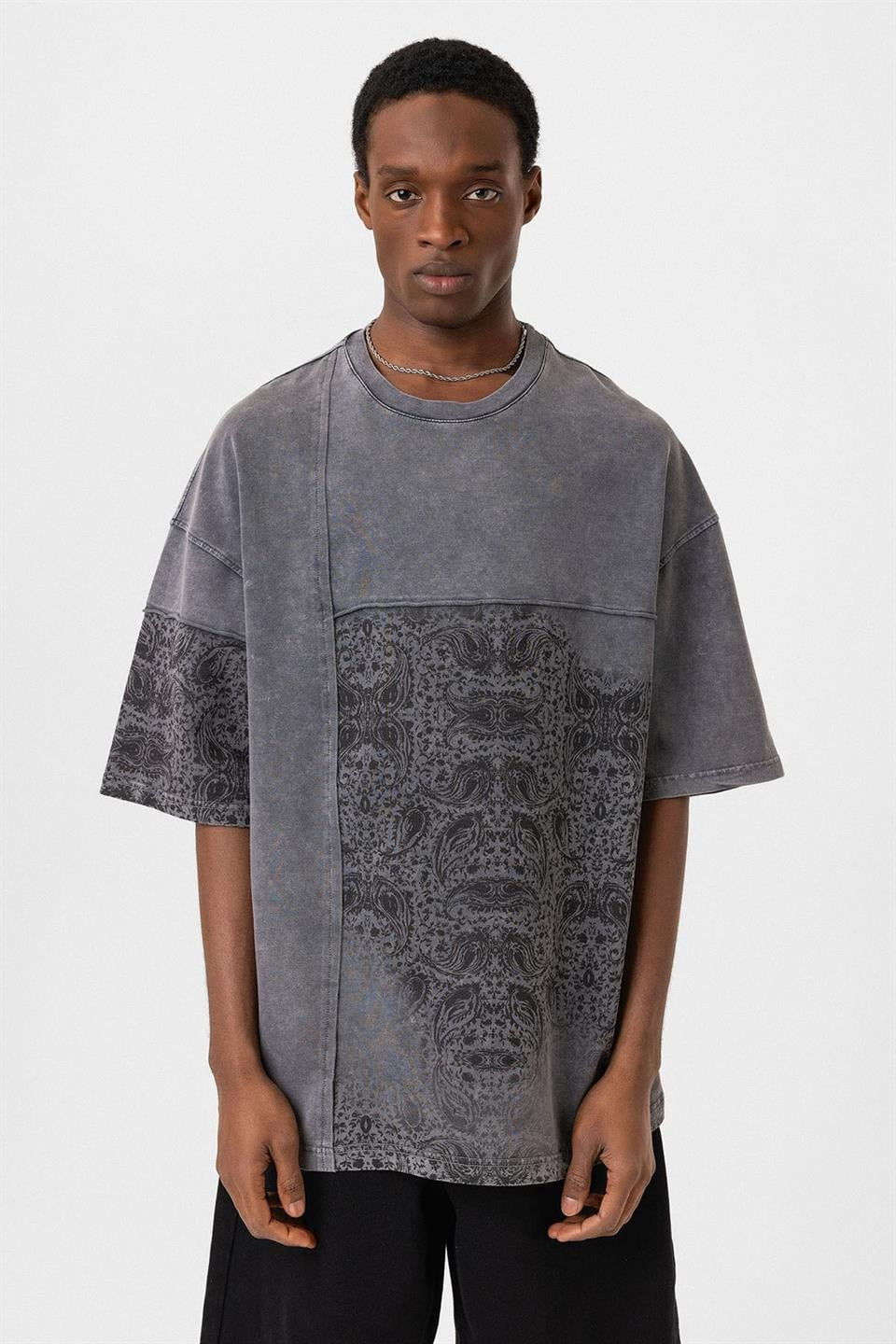 Oversized T-Shirt with Bike Neckline and Washable Collar