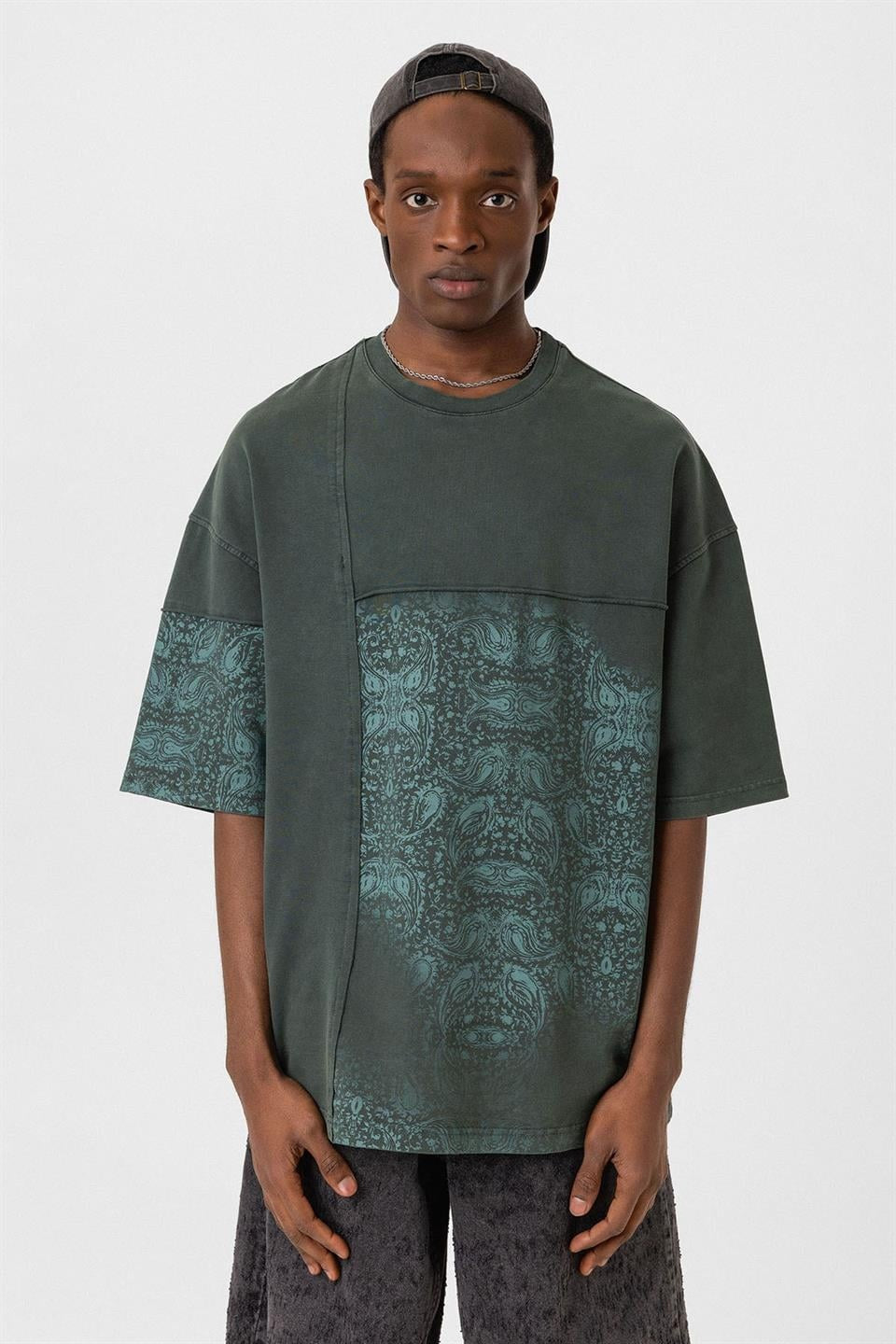 Oversized T-Shirt with Bike Neckline and Washable Collar