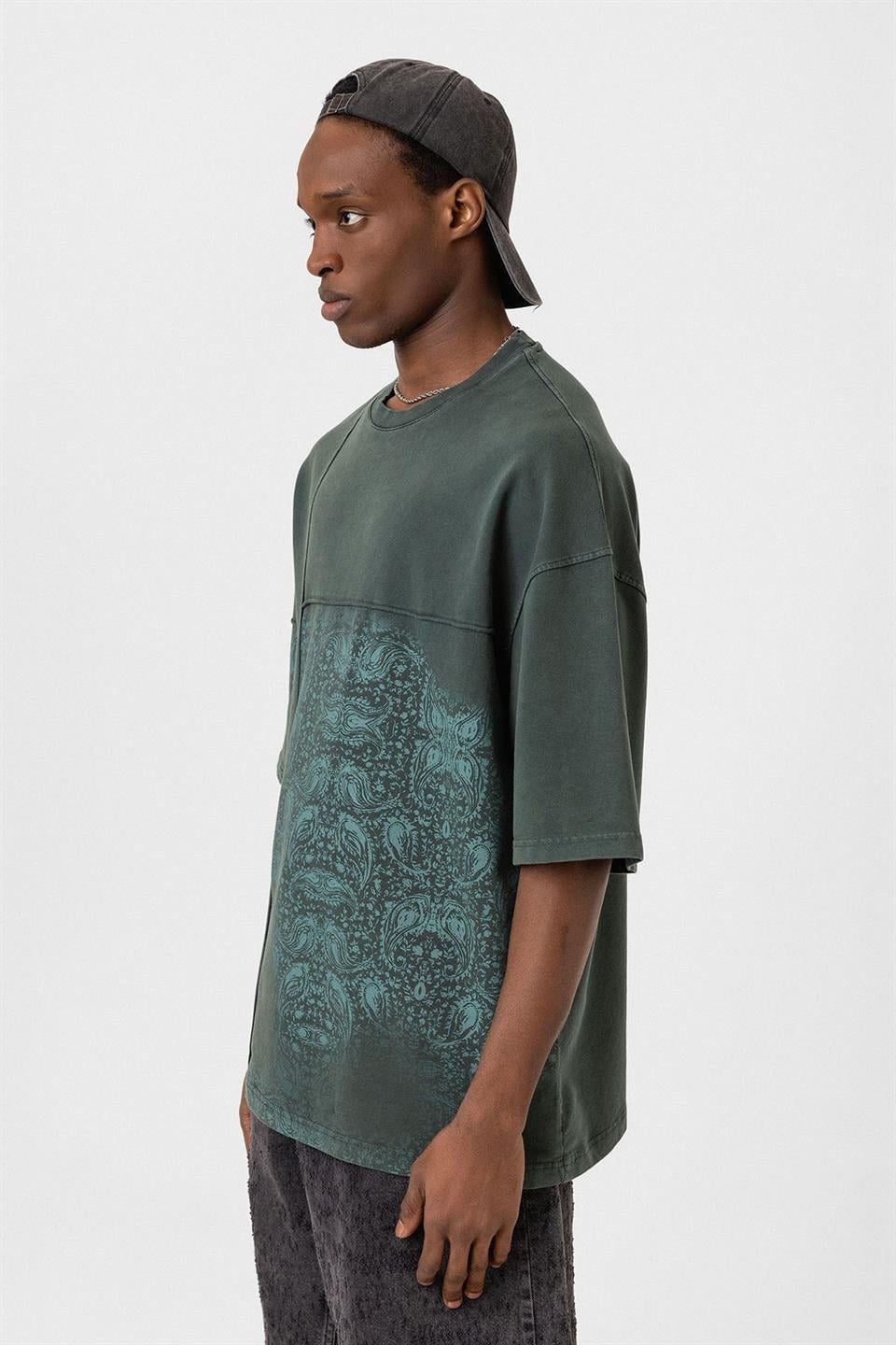 Oversized T-Shirt with Bike Neckline and Washable Collar