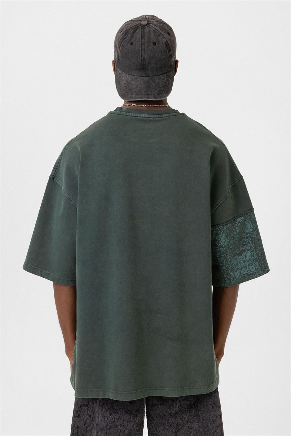 Oversized T-Shirt with Bike Neckline and Washable Collar