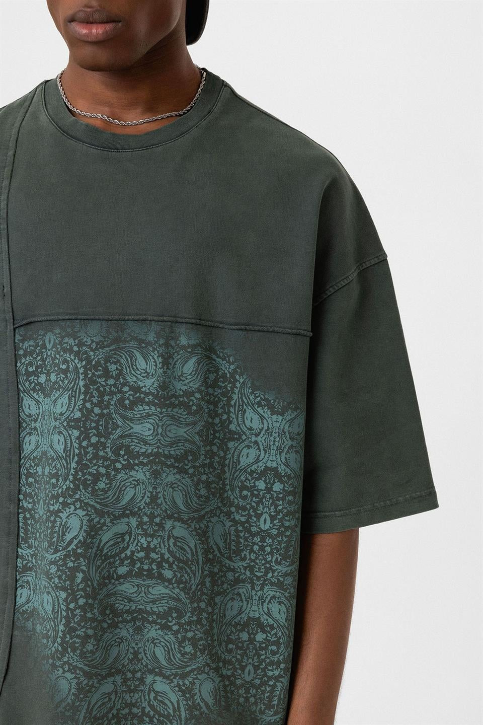 Oversized T-Shirt with Bike Neckline and Washable Collar