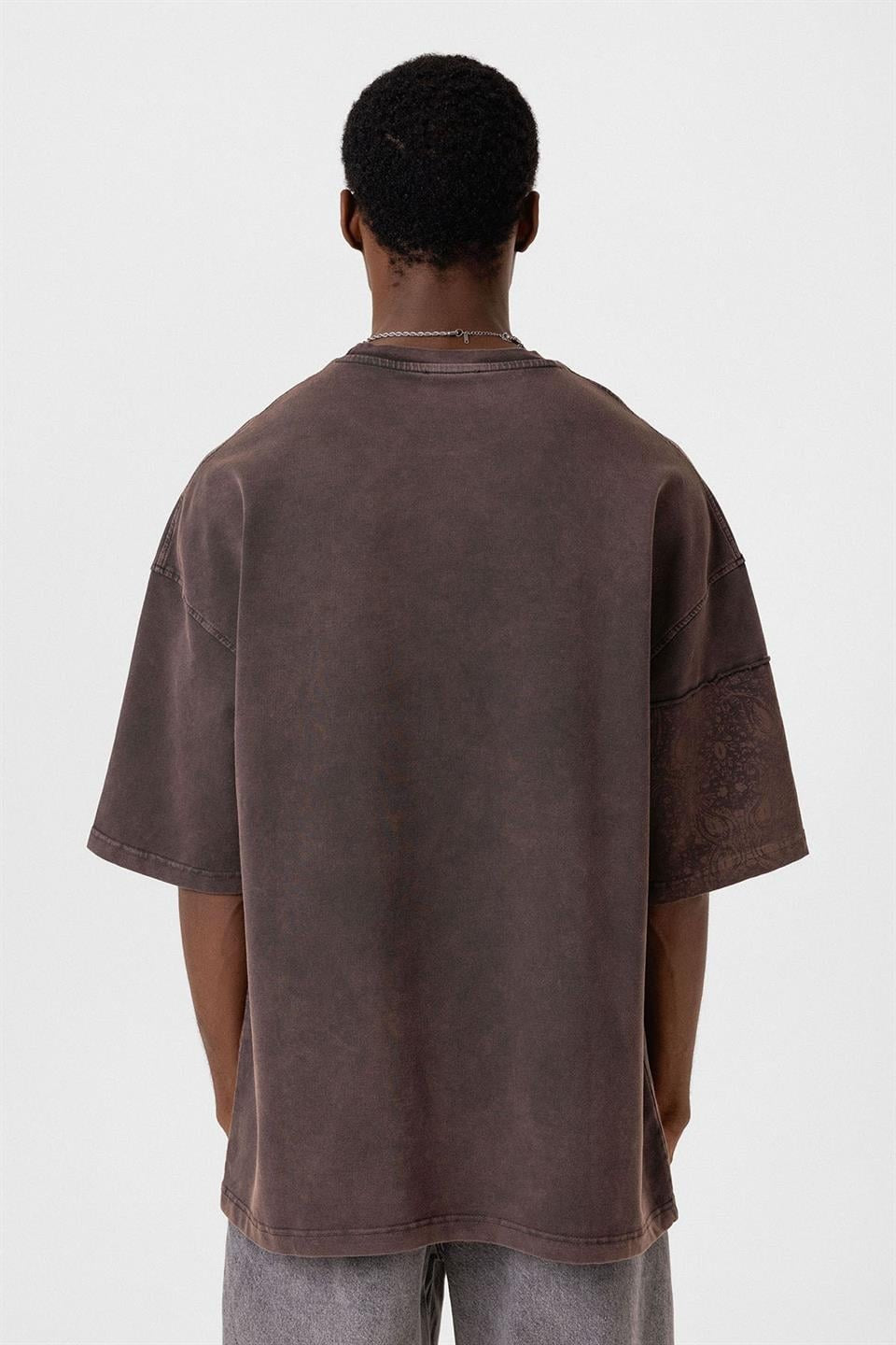Oversized T-Shirt with Bike Neckline and Washable Collar