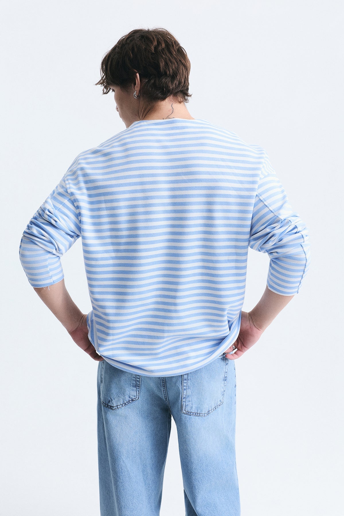 Oversized Striped Sweatshirt