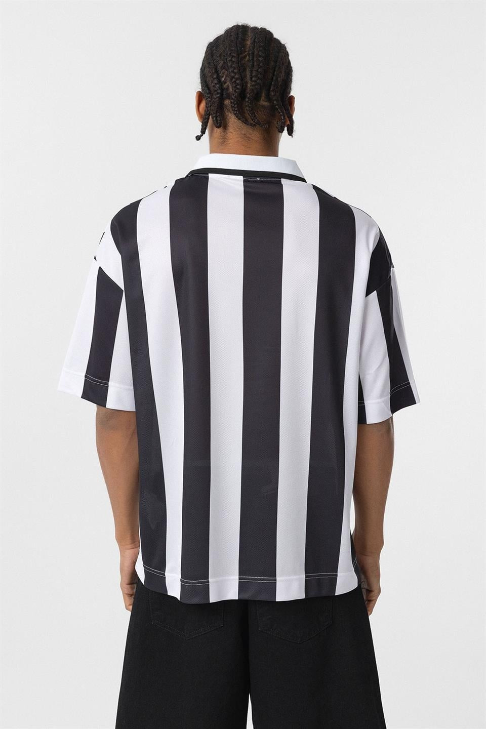 Oversized Polo-Neck T-Shirt