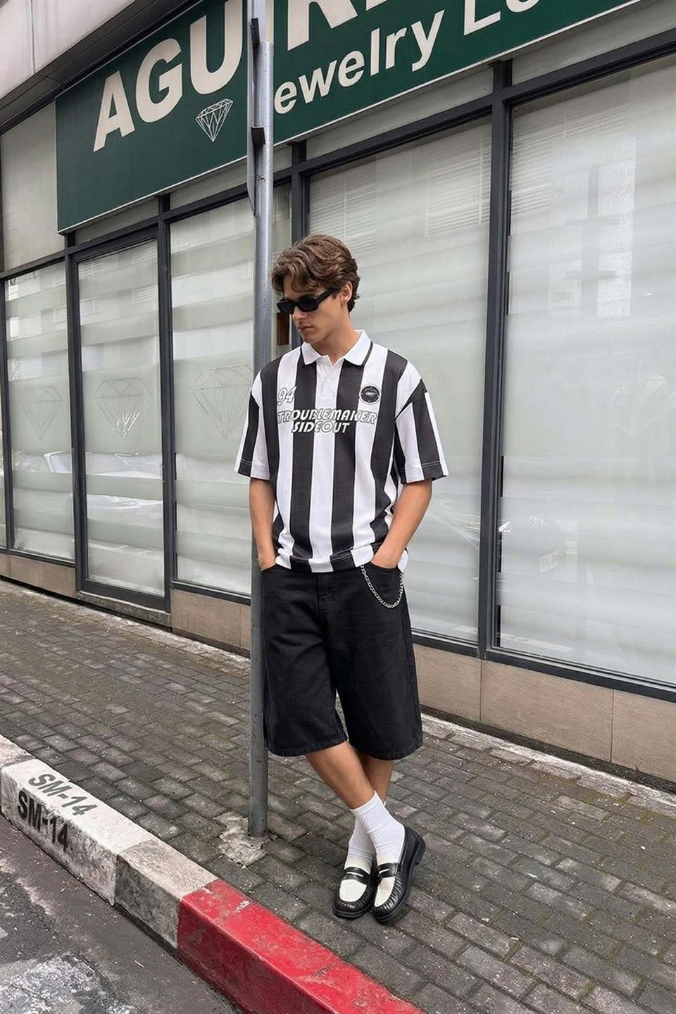 Oversized Polo-Neck T-Shirt
