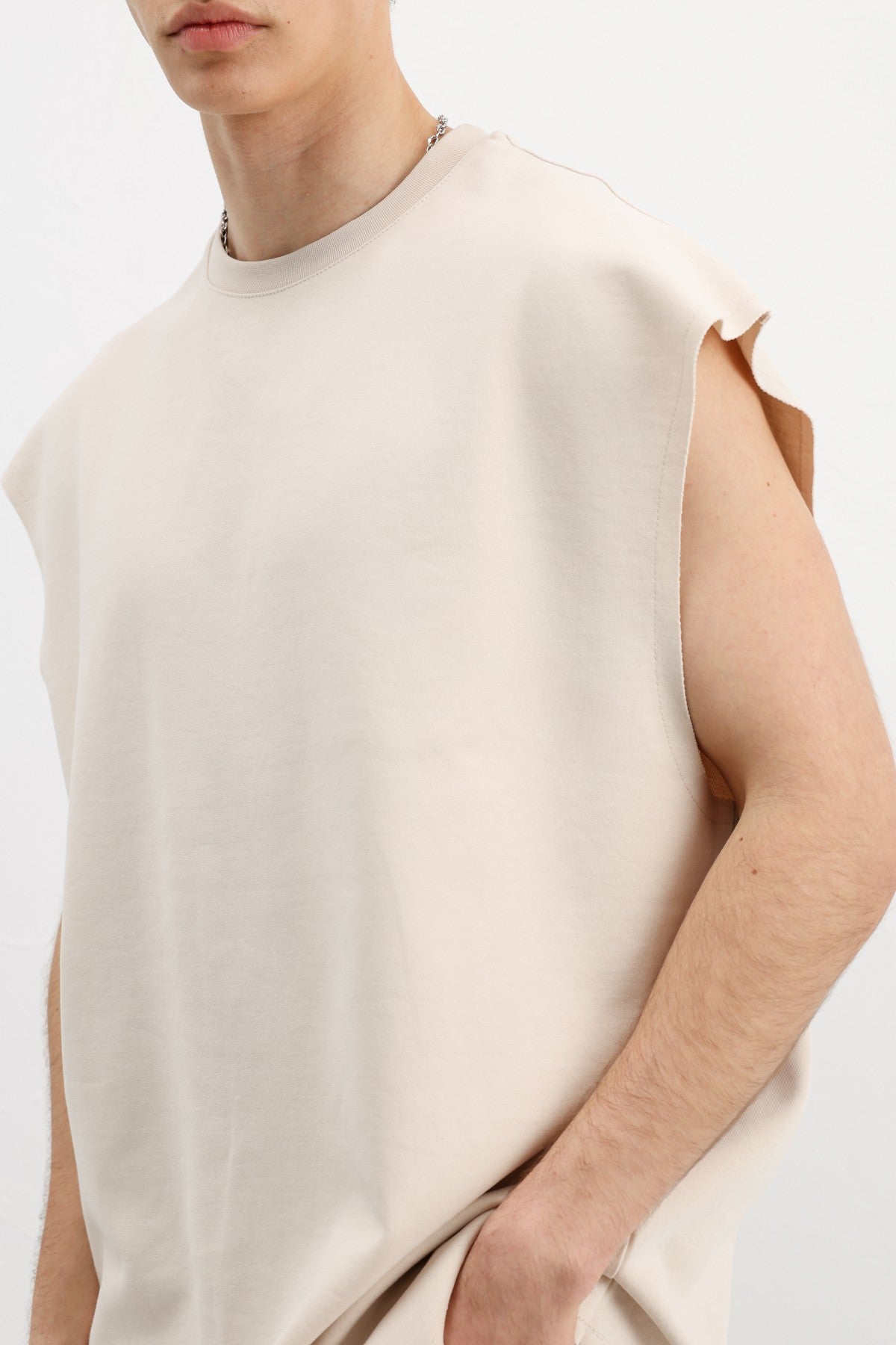 Oversized Sleeveless Basic T-Shirt