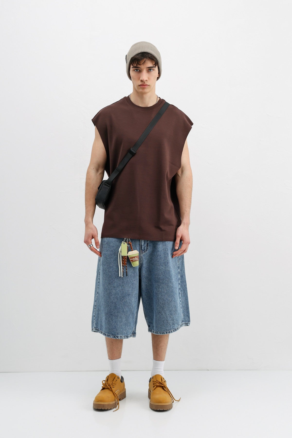 Oversized Sleeveless Basic T-Shirt