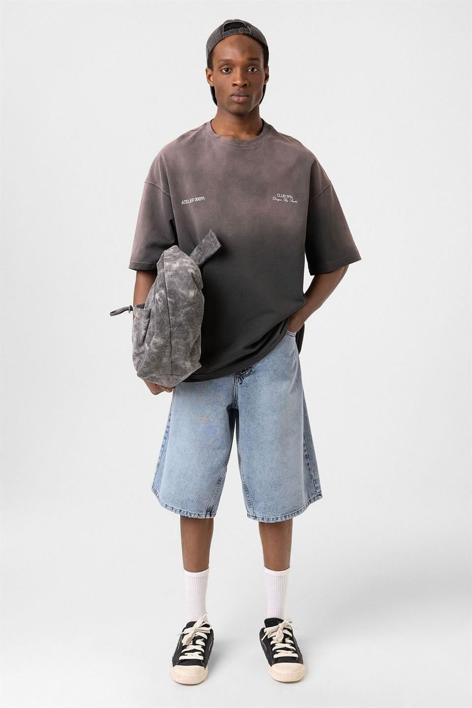 Oversized T-Shirt with Washed Finish V70-59