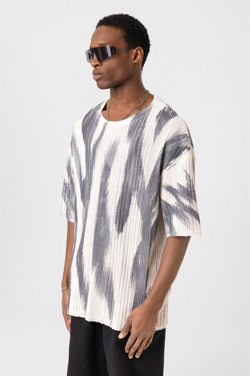 Oversized Knit T-Shirt (Machine Washable)