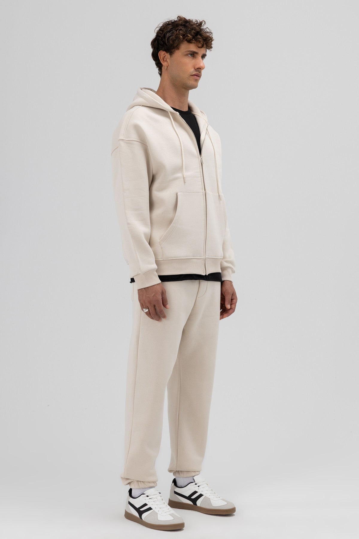 Basic Oversized Hooded Sweatshirt with Zipper