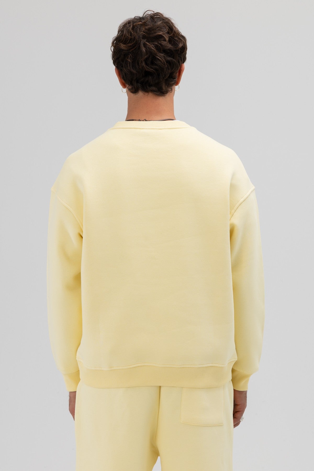 Basic Crew Neck Oversized Sweatshirt