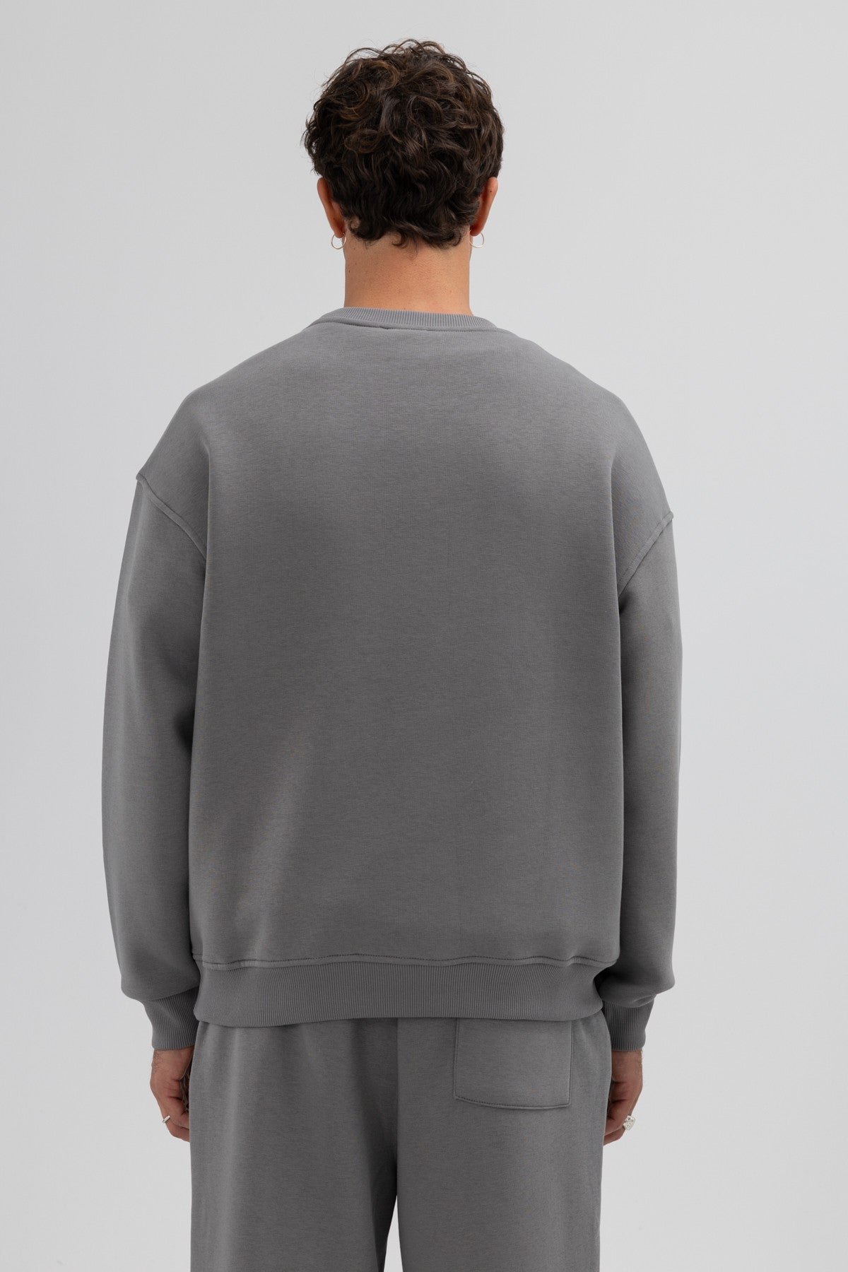 Basic Crew Neck Oversized Sweatshirt