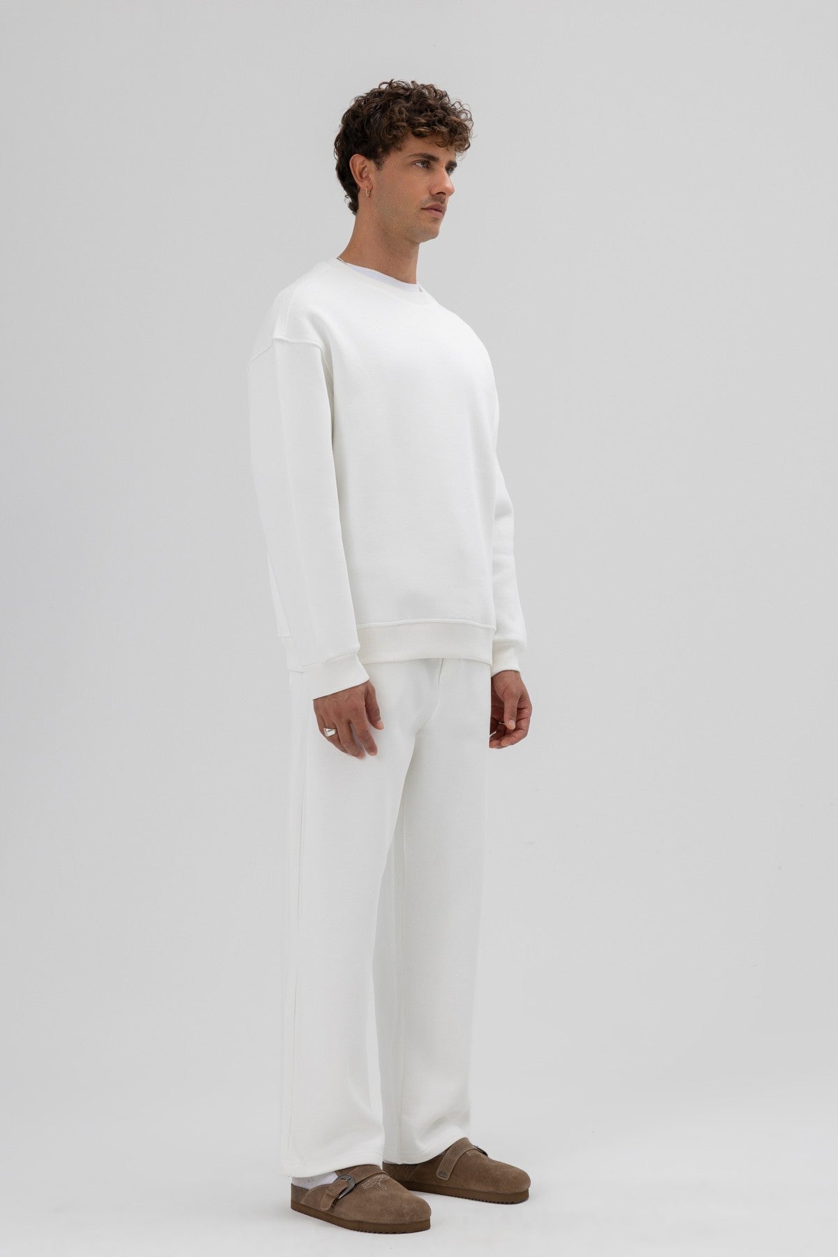 Basic Crew Neck Oversized Sweatshirt