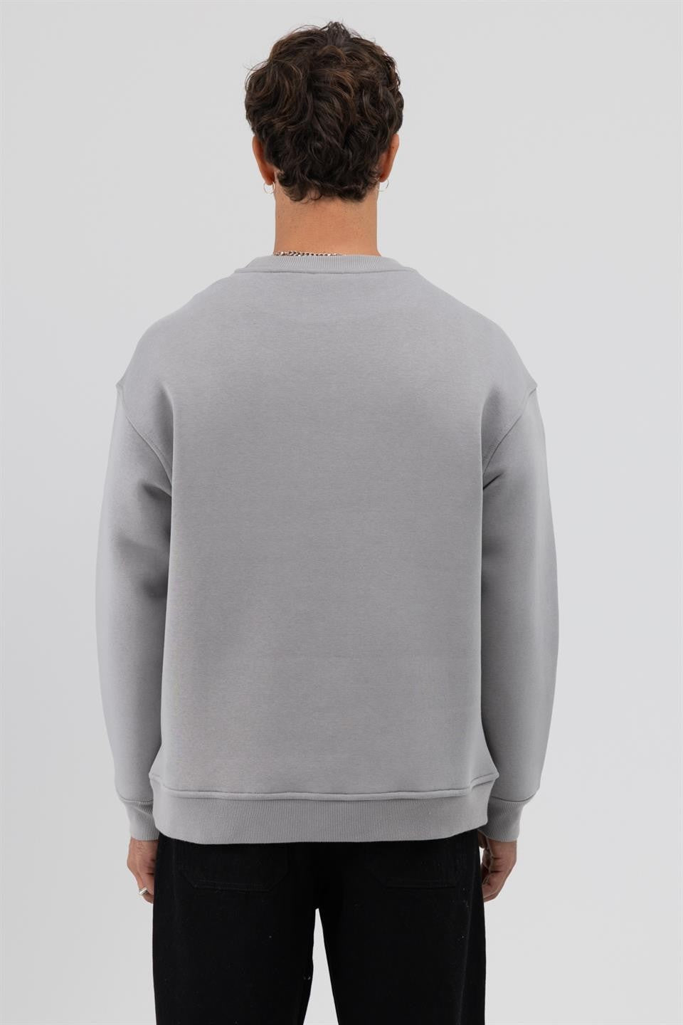 Basic Crew Neck Oversized Sweatshirt