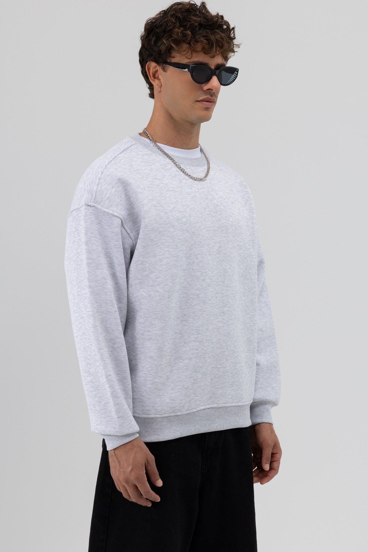 Basic Crew Neck Oversized Sweatshirt