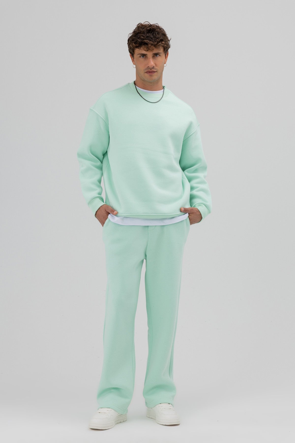 Basic Crew Neck Oversized Sweatshirt