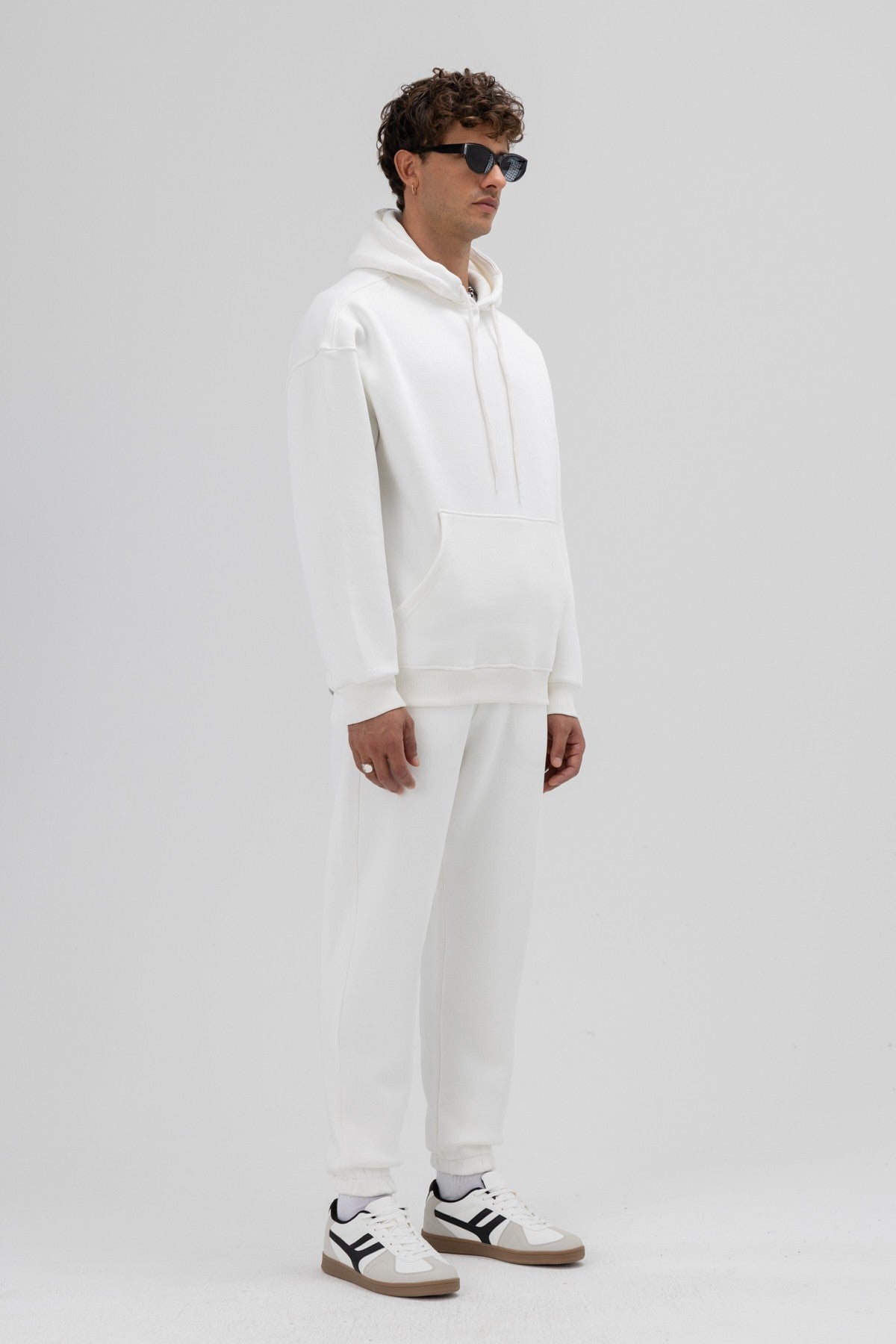 Basic Oversized Hooded Sweatshirt