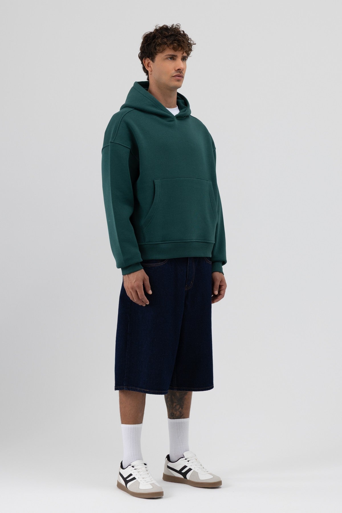 Basic Hooded Boxy-Fit Sweatshirt