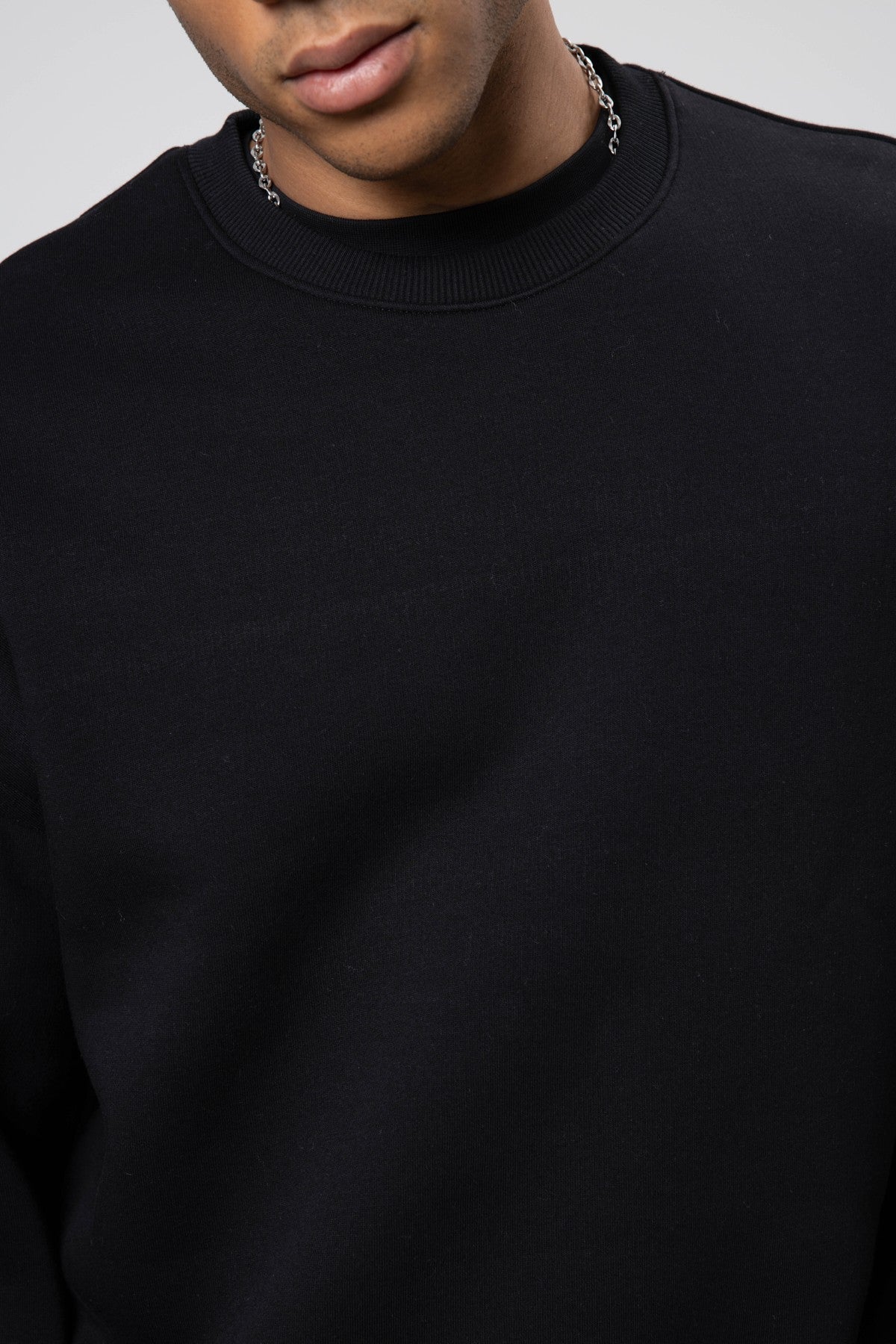 Boxy Fit Basic Sweatshirt