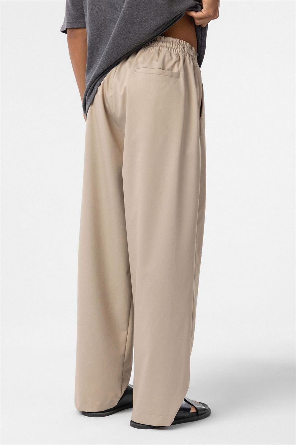Baggy Pants with an Elastic Waistband