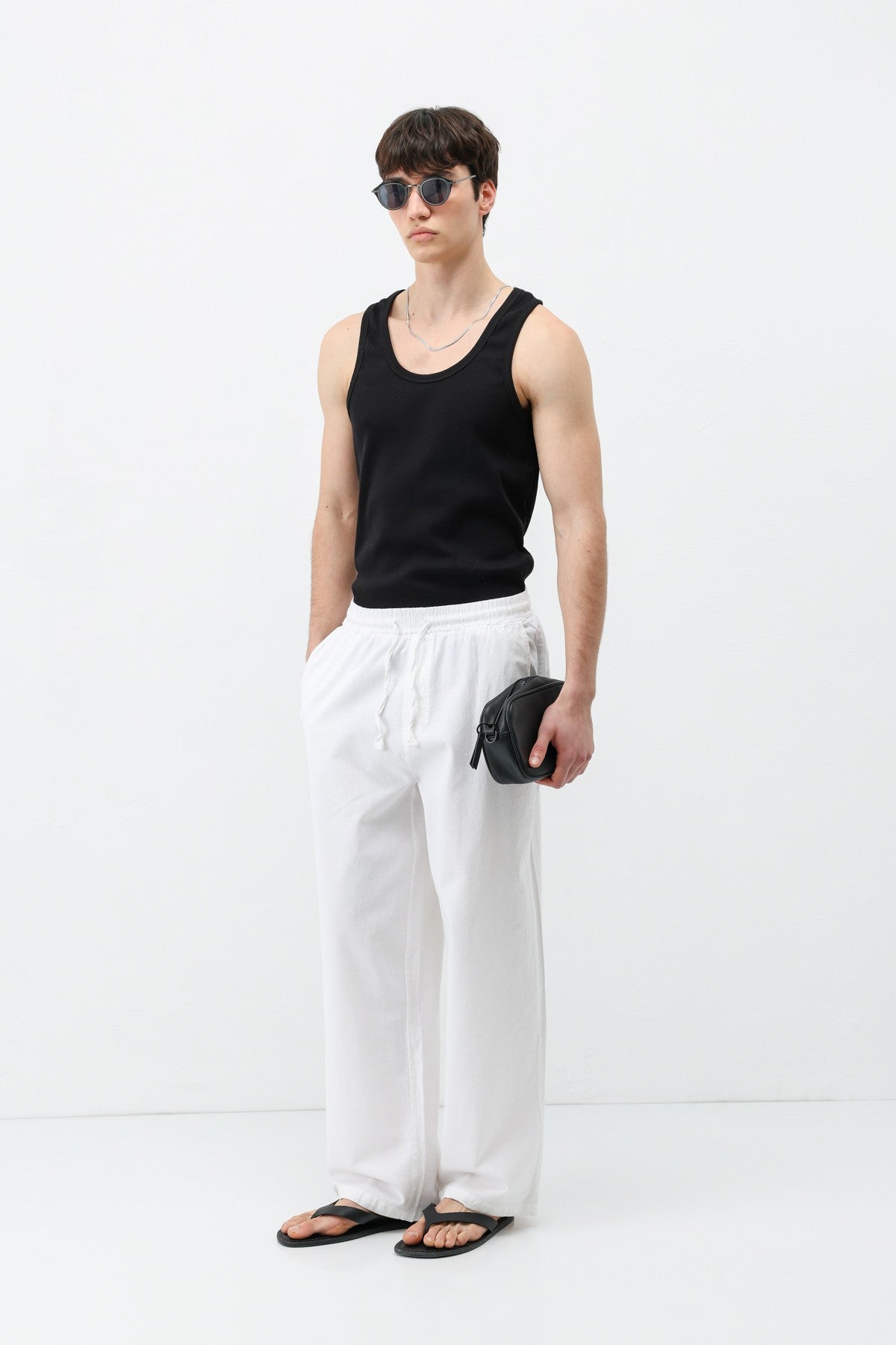 Baggy-Fit Linen Pants with Elastic Waistband