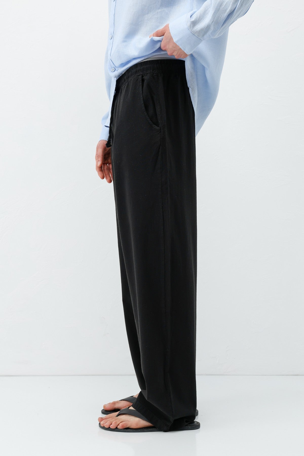 Baggy-Fit Linen Pants with Elastic Waistband