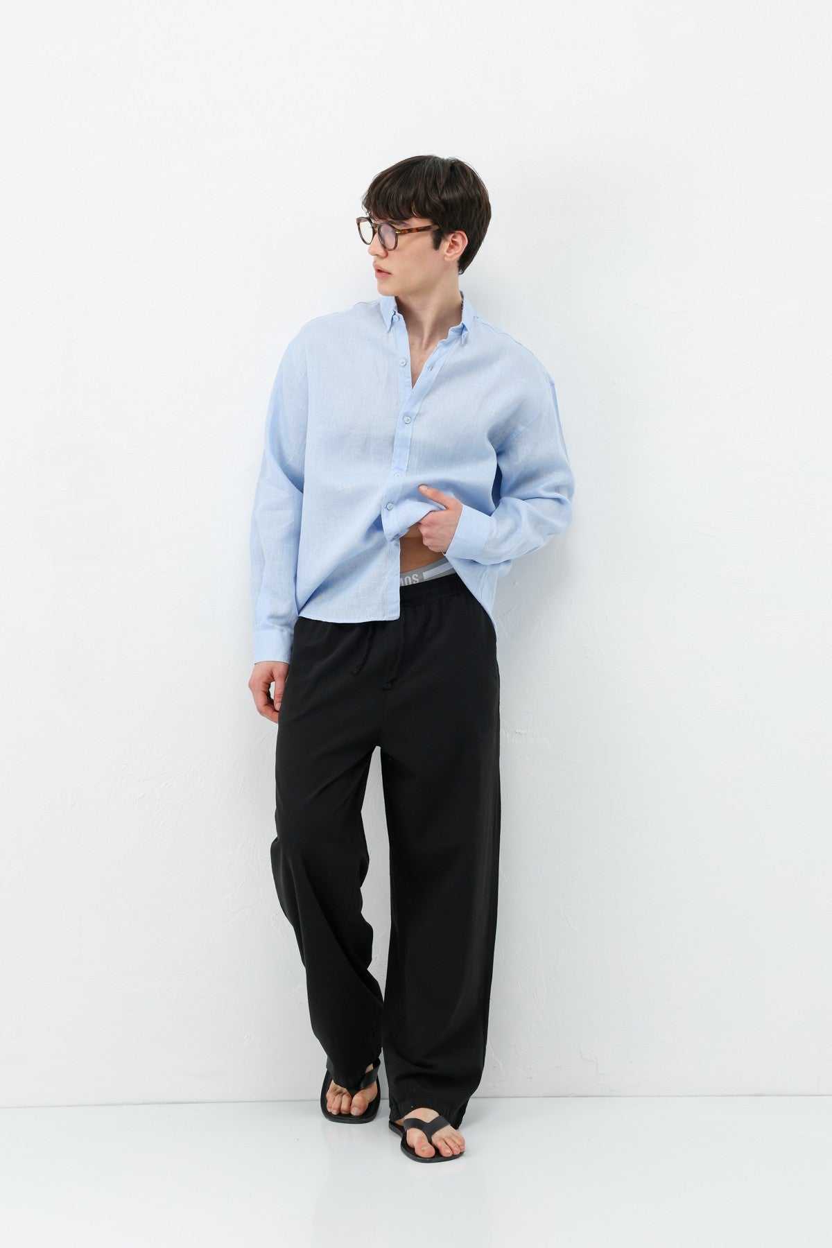 Baggy-Fit Linen Pants with Elastic Waistband