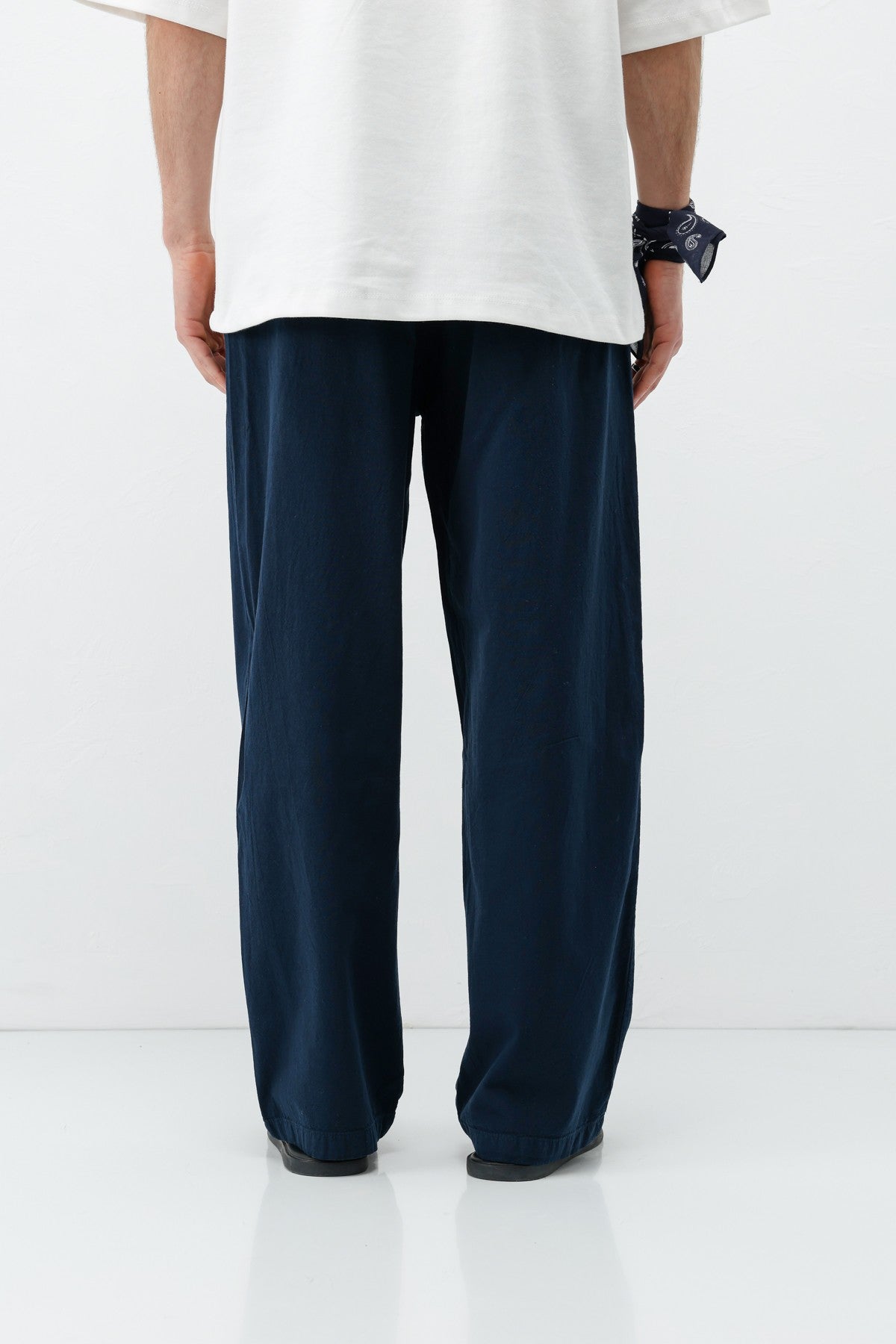 Baggy-Fit Linen Pants with Elastic Waistband