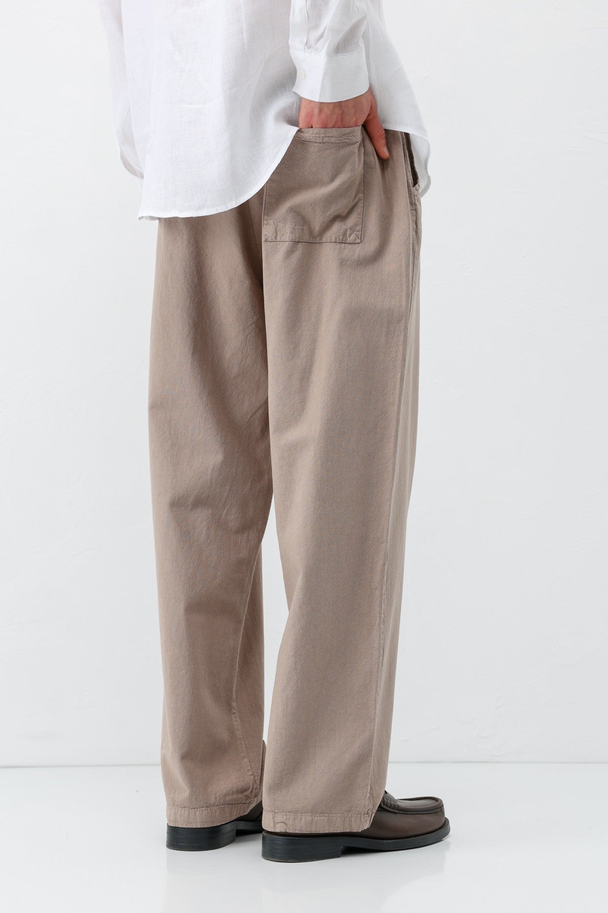 Baggy-Fit Linen Pants with Elastic Waistband