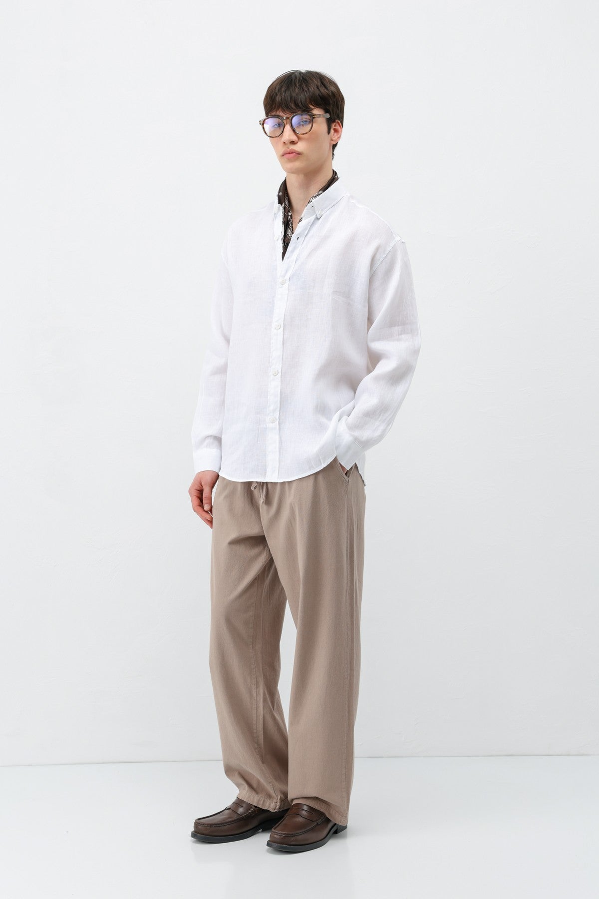 Baggy-Fit Linen Pants with Elastic Waistband