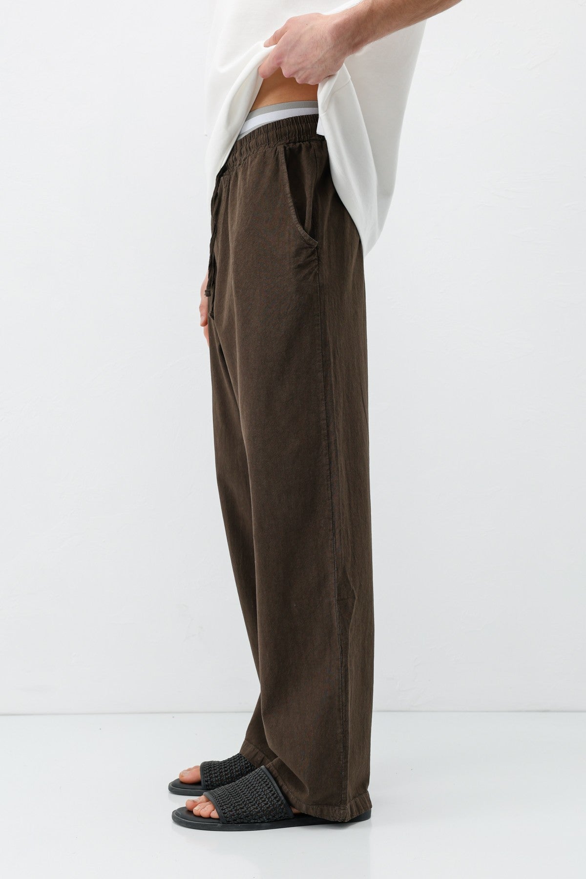 Baggy-Fit Linen Pants with Elastic Waistband