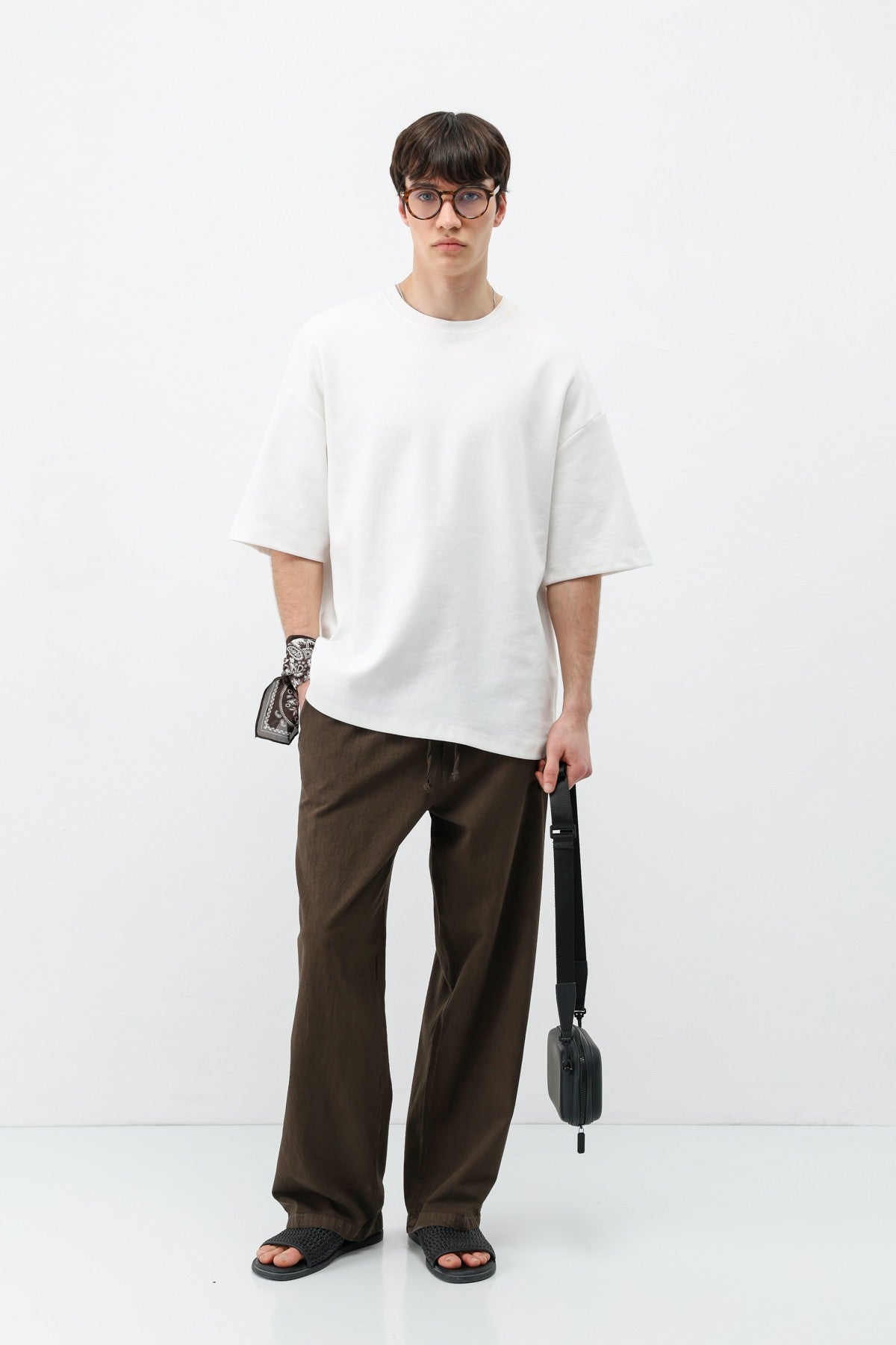 Baggy-Fit Linen Pants with Elastic Waistband