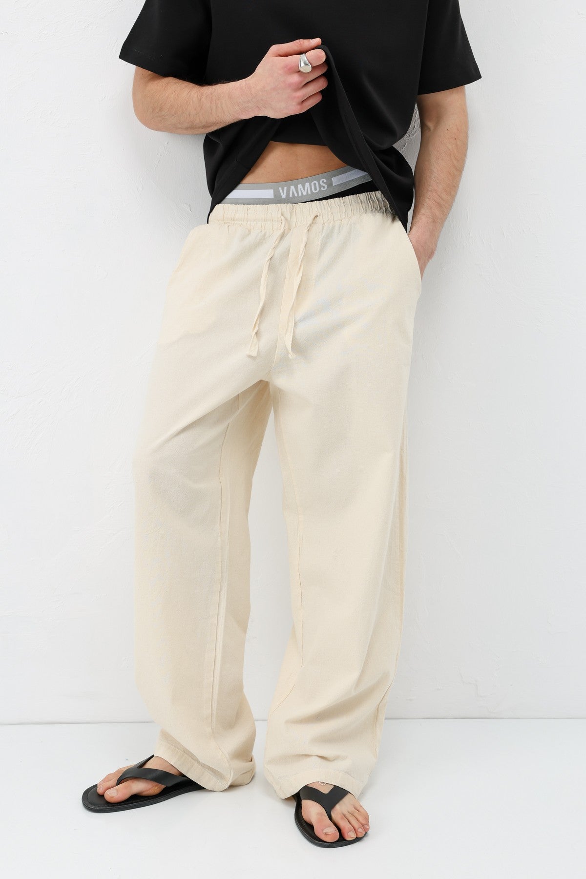 Baggy-Fit Linen Pants with Elastic Waistband