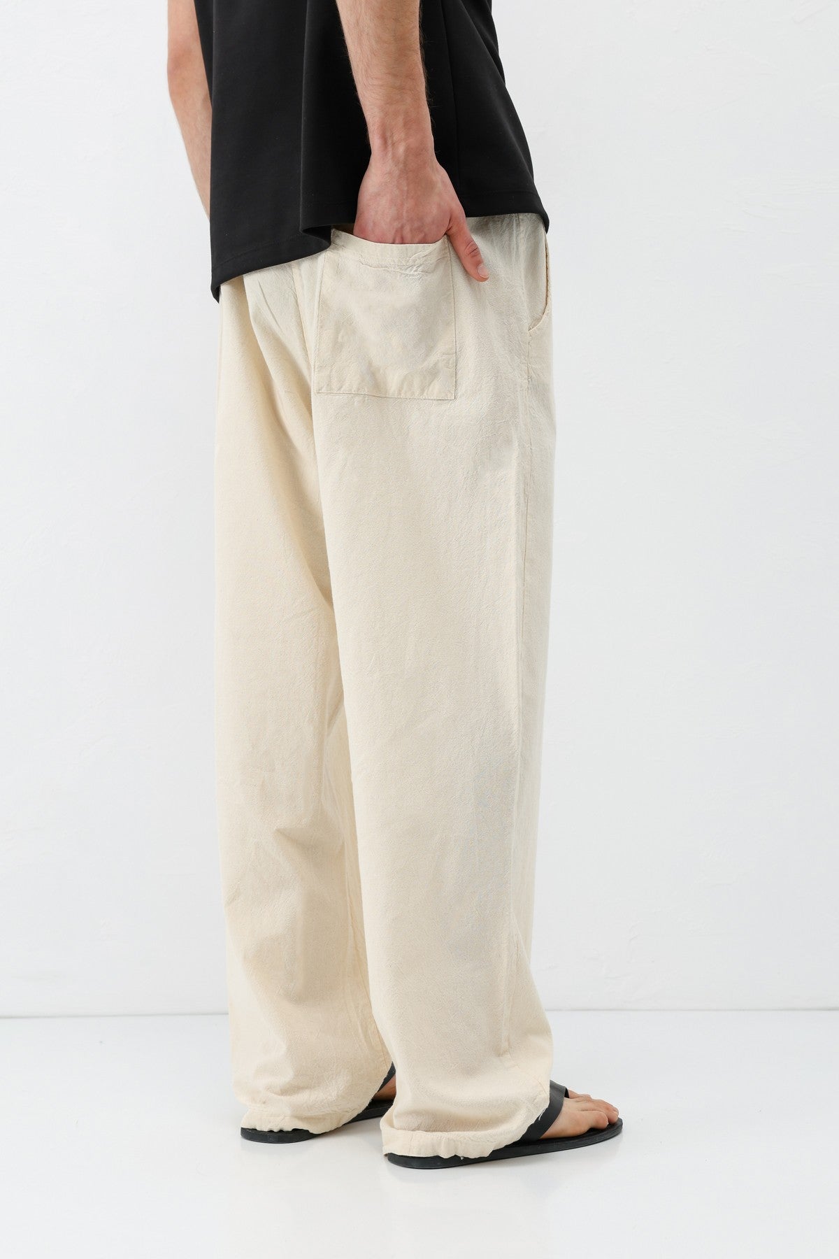 Baggy-Fit Linen Pants with Elastic Waistband