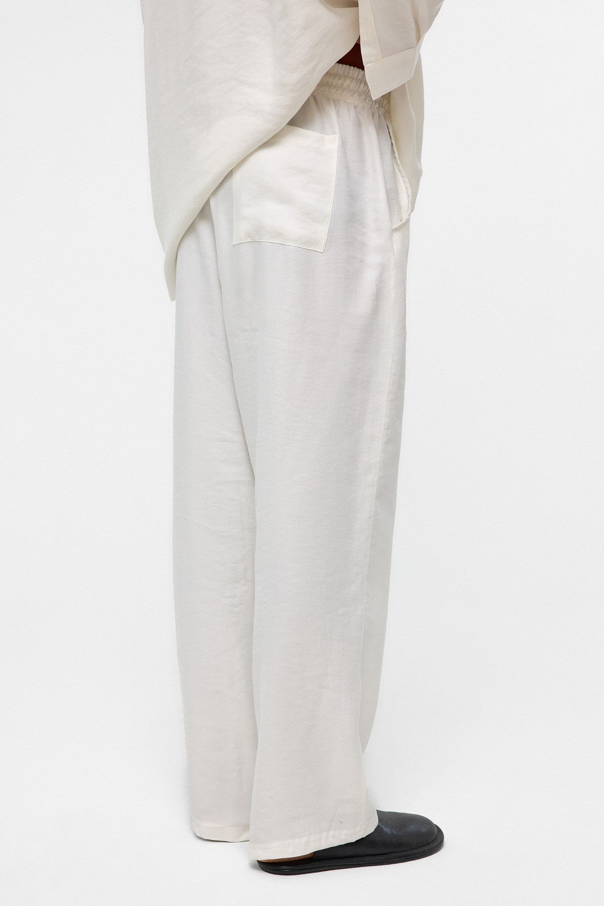 Baggy-Fit Modal Fabric Pants