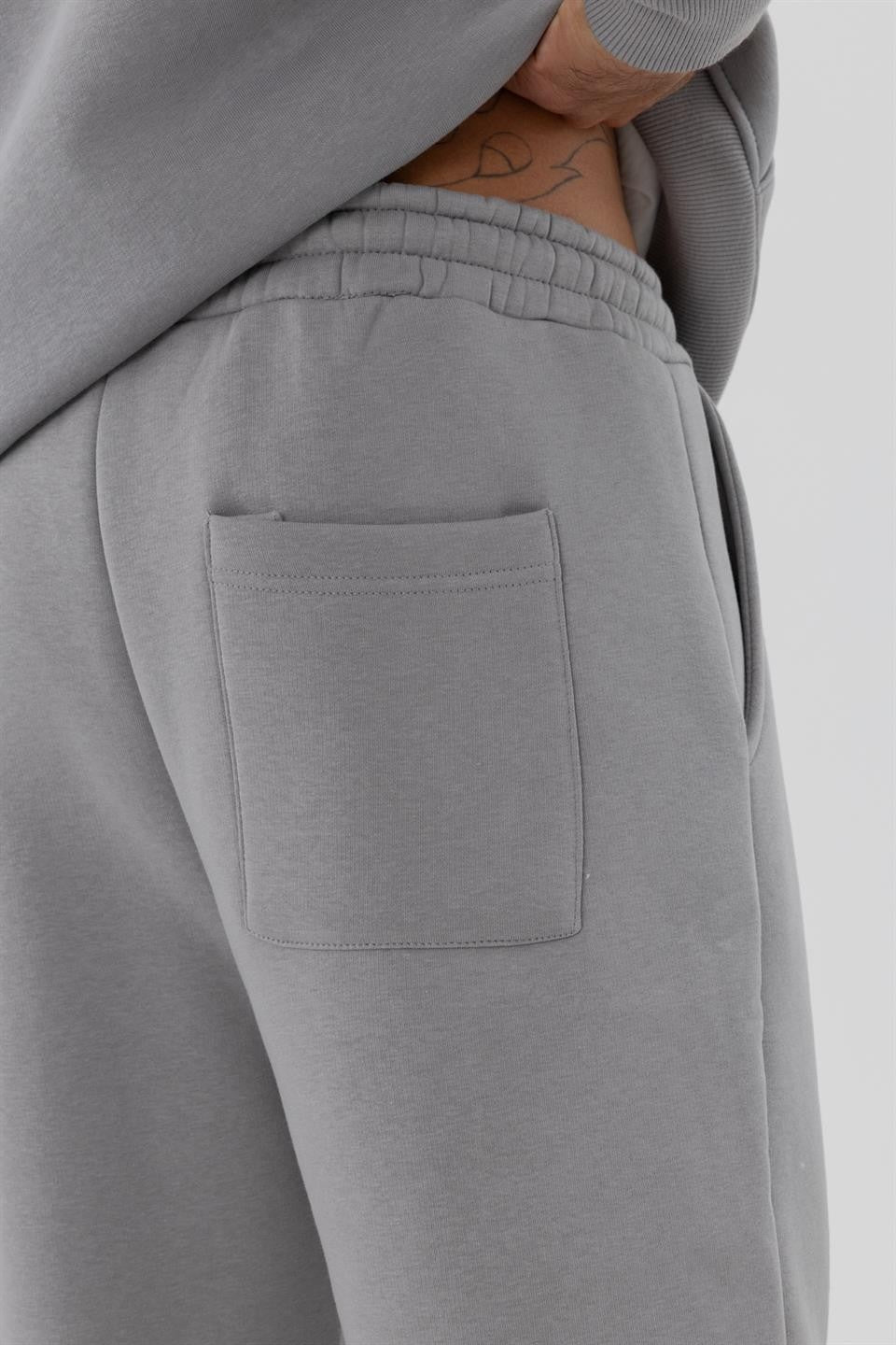 Basic Sweatpants with Elastic Cuffs