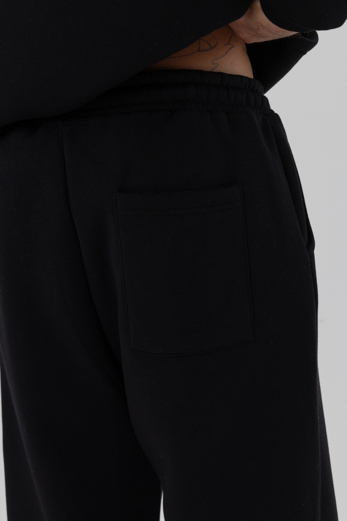 Basic Baggy Sweatpants V80-30