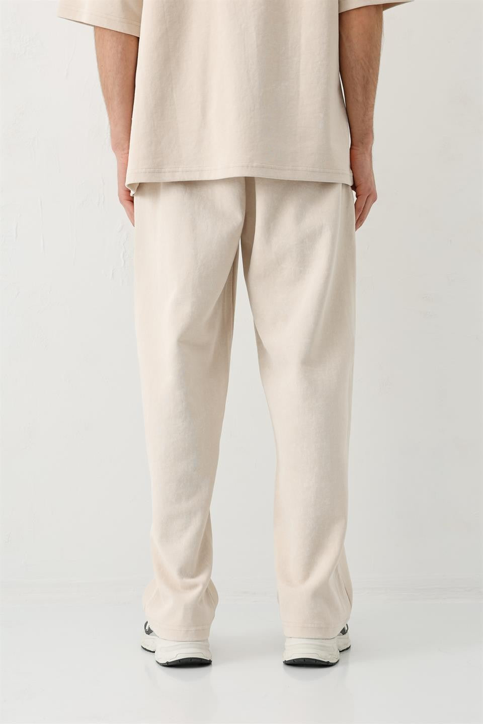 Baggy-Fit Pre-Washed Sweatpants