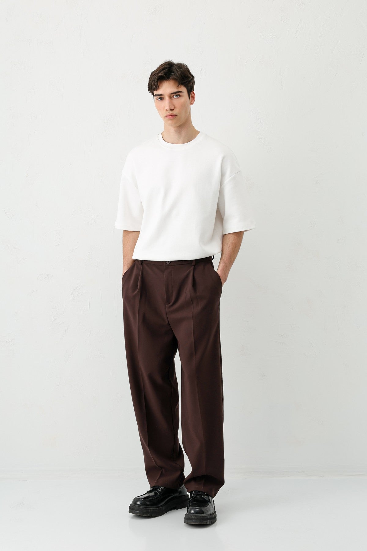 Baggy-Fit Pleated Pants