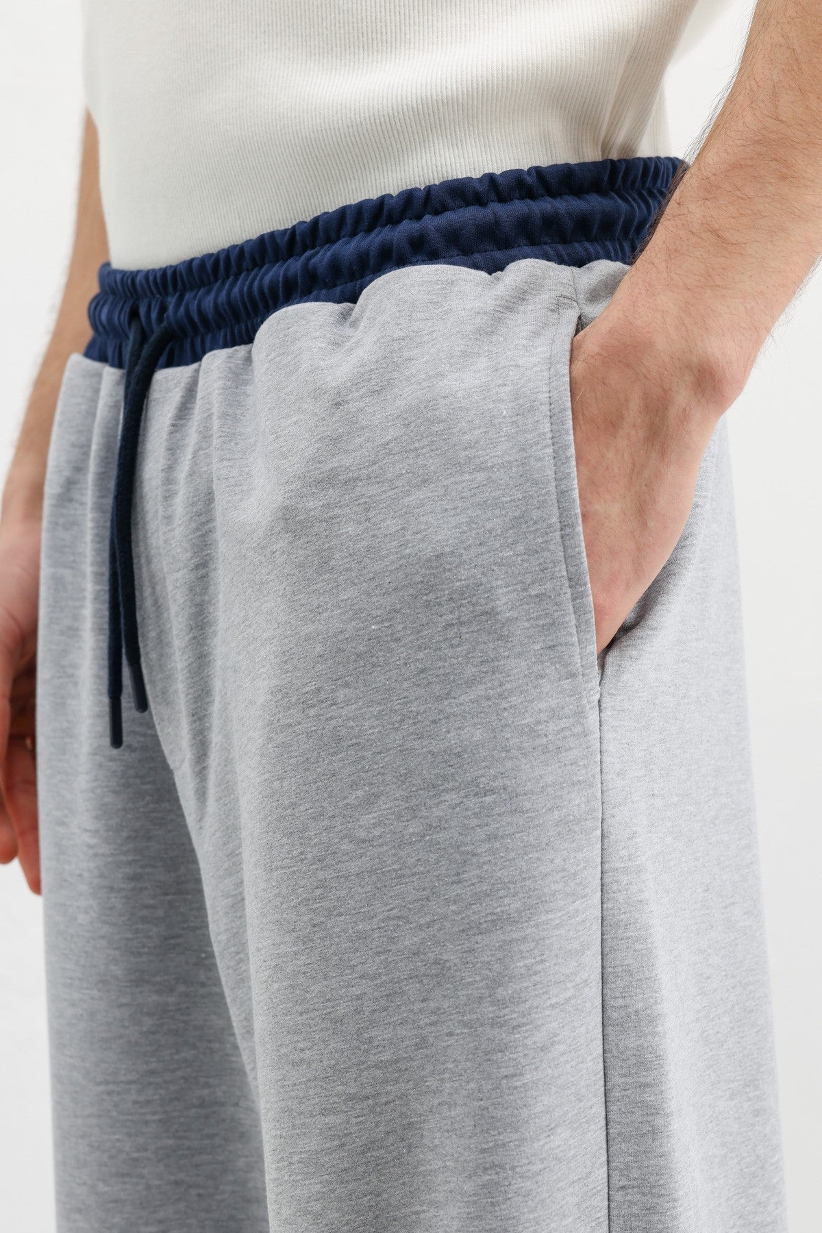 Baggy-Fit Sweatpants