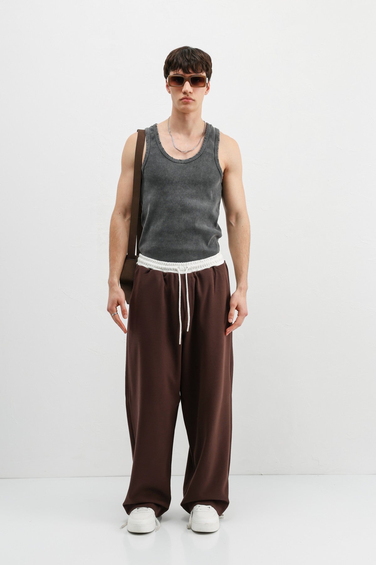 Baggy-Fit Sweatpants V80-41