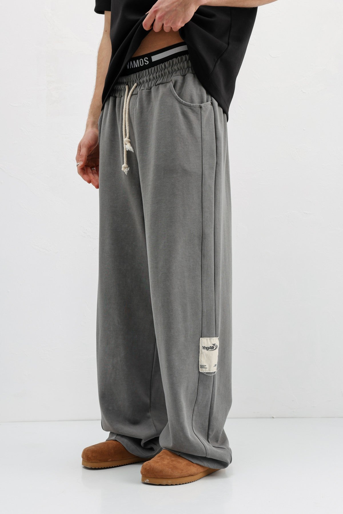 Baggy-Fit Sweatpants V80-43