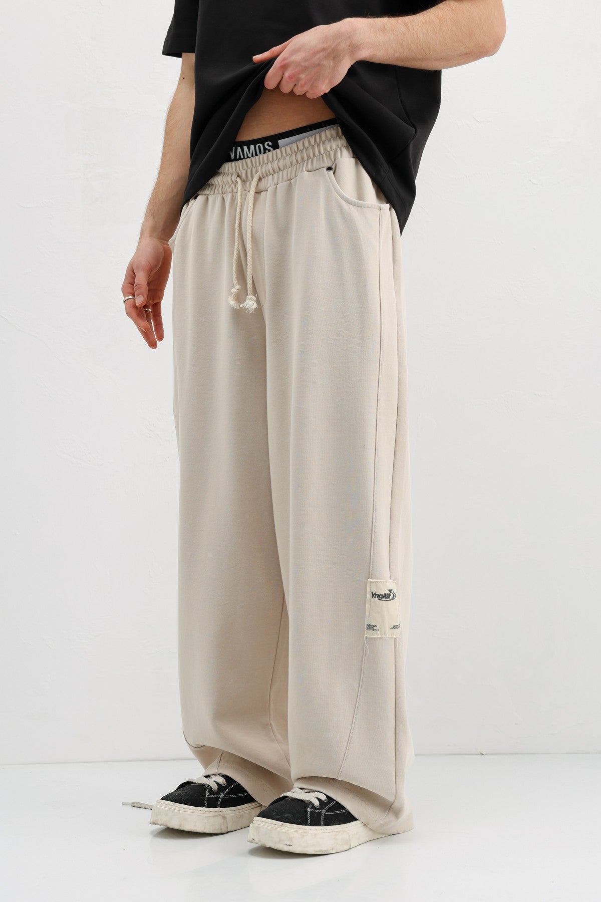 Baggy-Fit Sweatpants V80-43