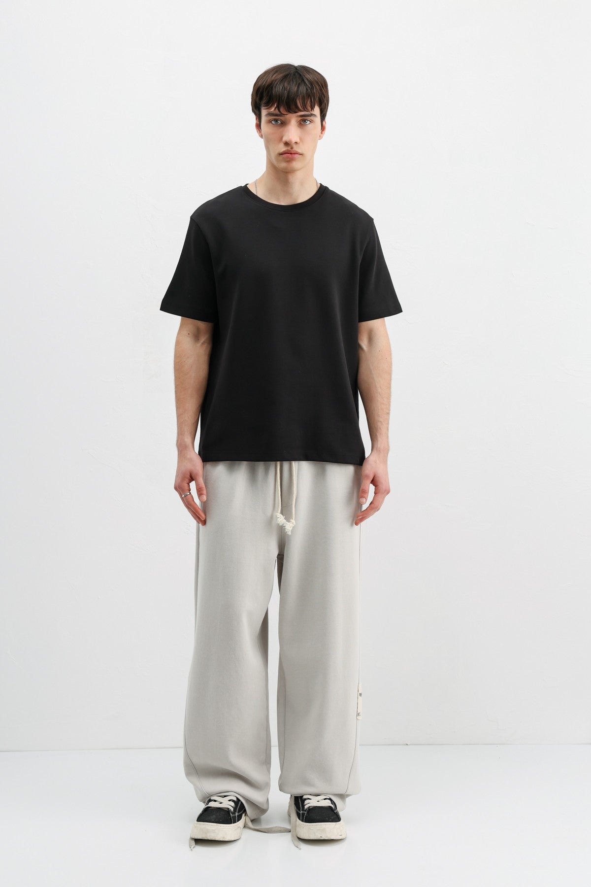Baggy-Fit Sweatpants V80-43