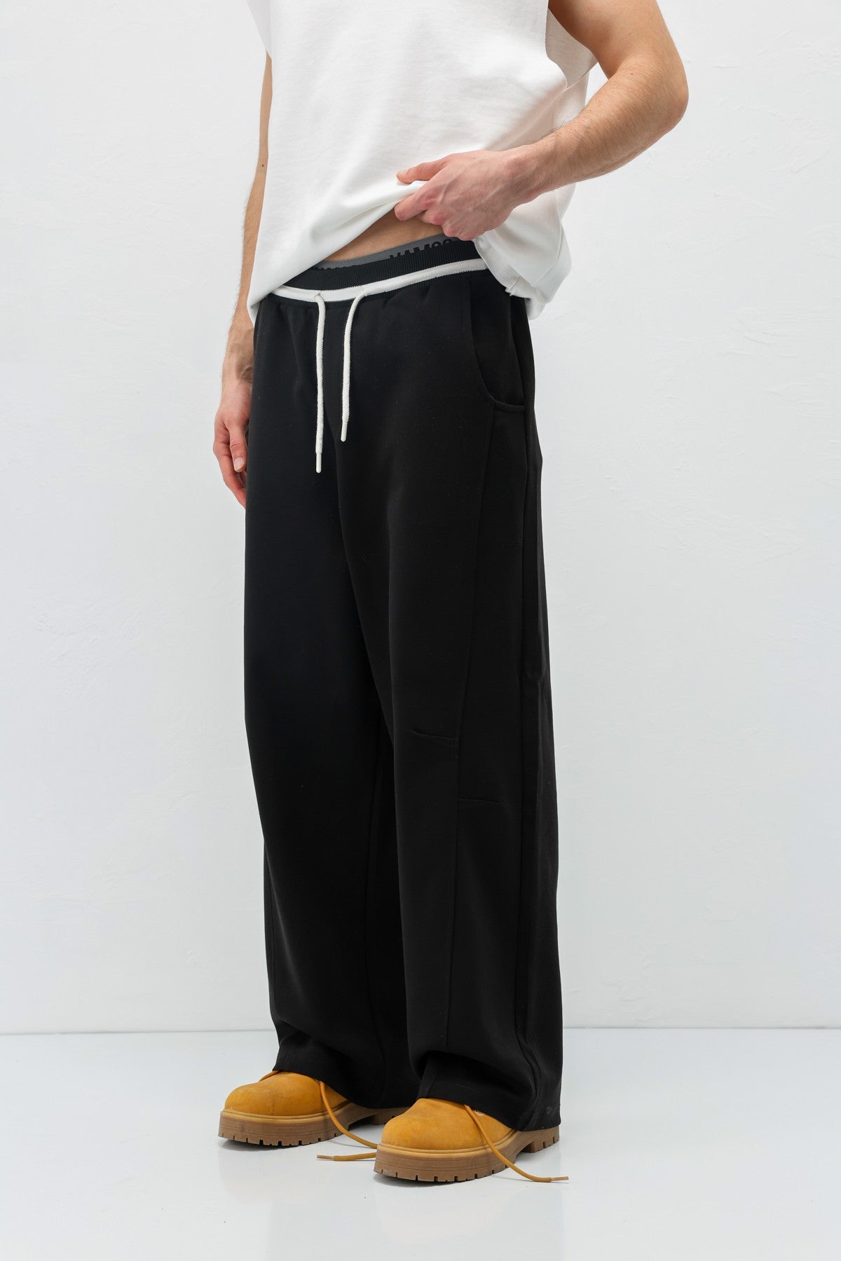 Drawstring Baggy-Fit Sweatpants
