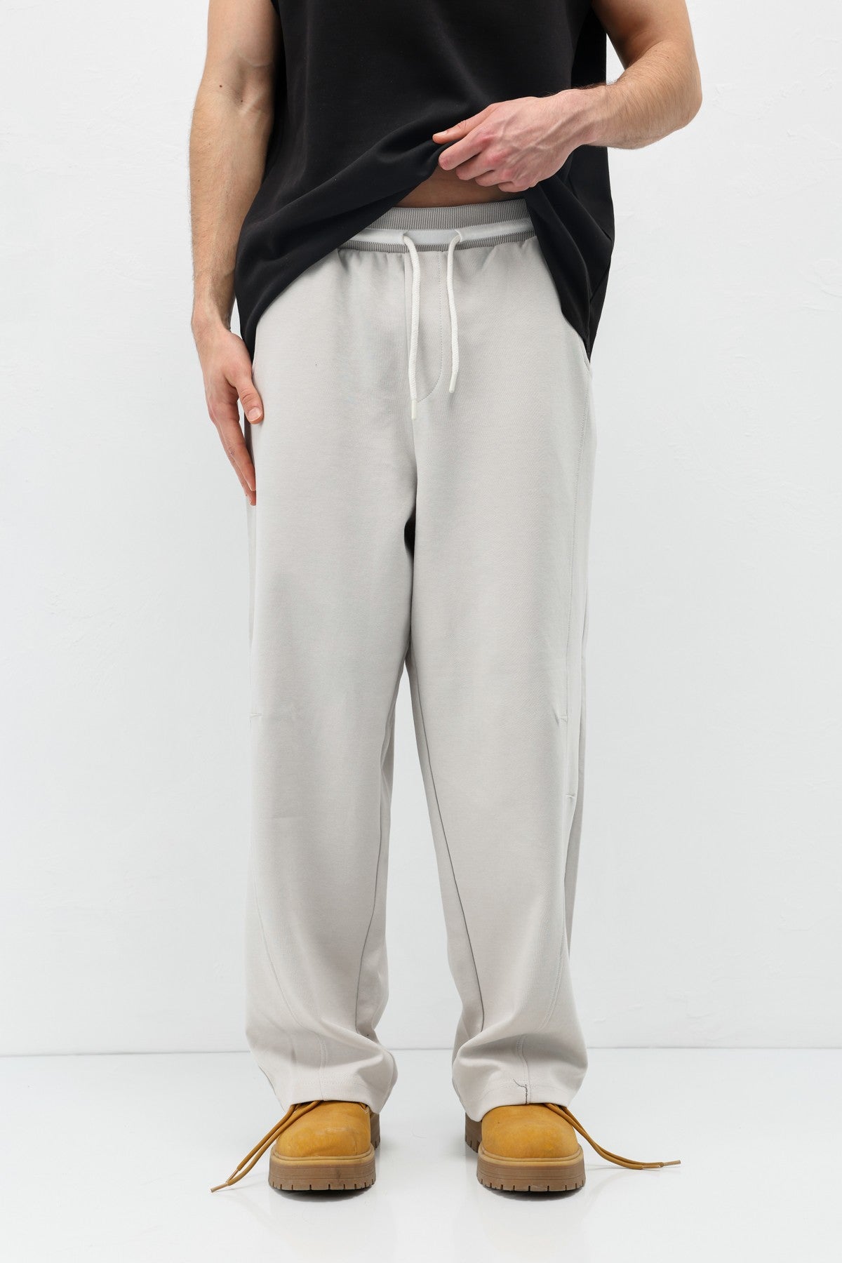 Drawstring Baggy-Fit Sweatpants