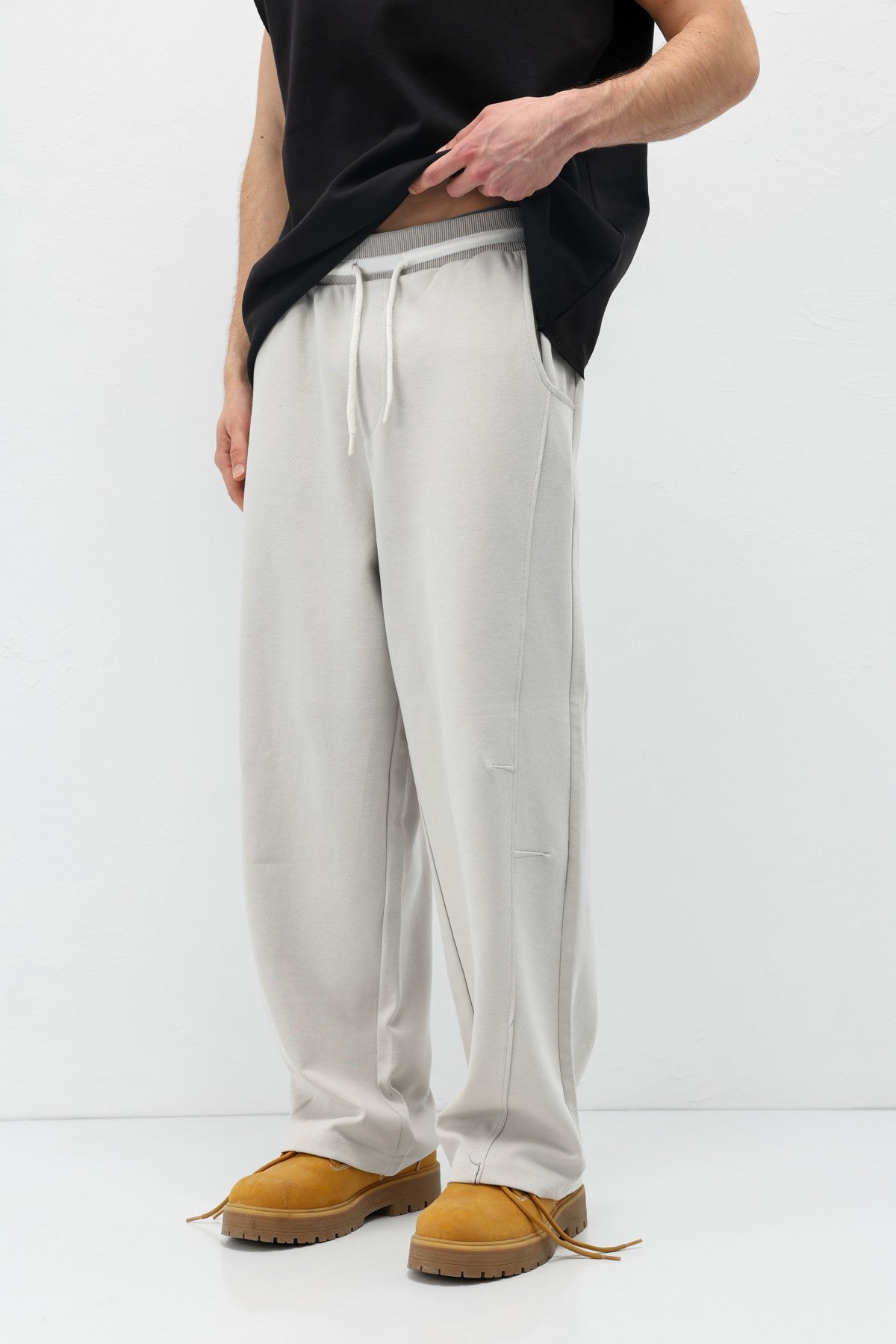 Drawstring Baggy-Fit Sweatpants