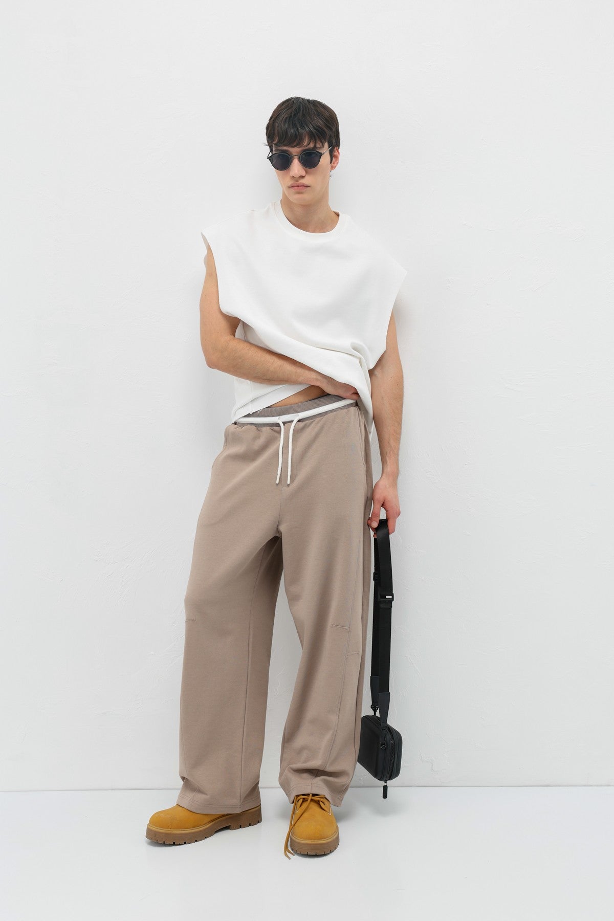 Drawstring Baggy-Fit Sweatpants